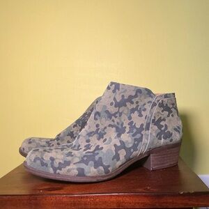 Lucky Brand Camo Booties
